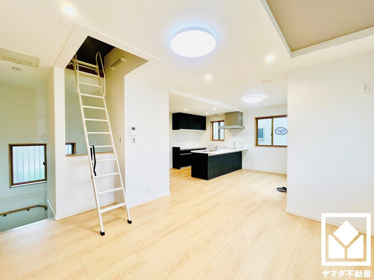 京田辺市三山木越前　４号地の居間・リビング