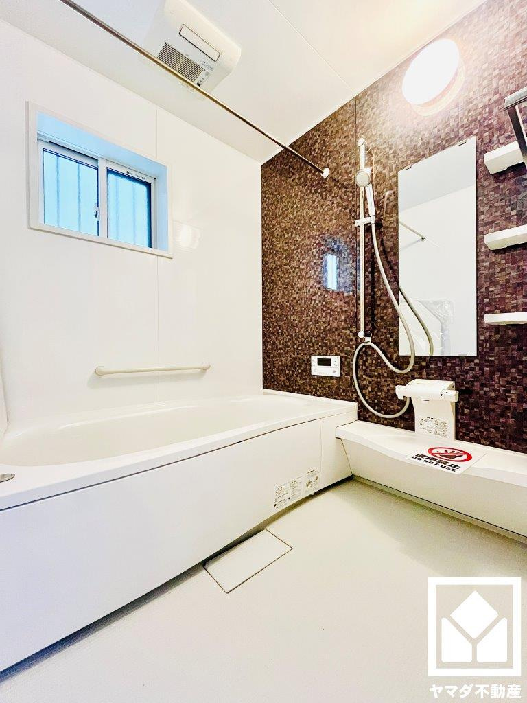 京田辺市三山木越前　４号地の浴室