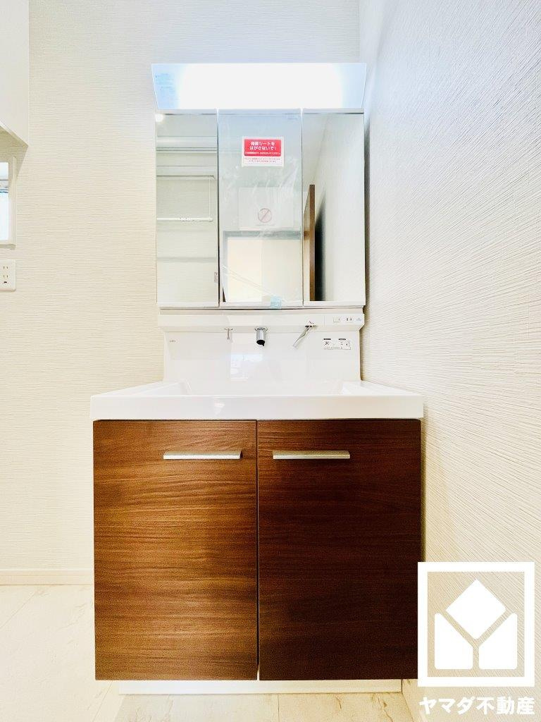 京田辺市三山木越前　25号地の独立洗面台