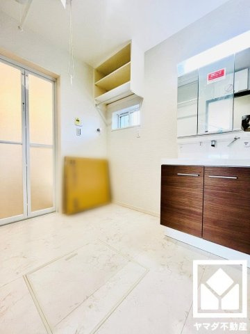 京田辺市三山木越前　25号地の洗面所