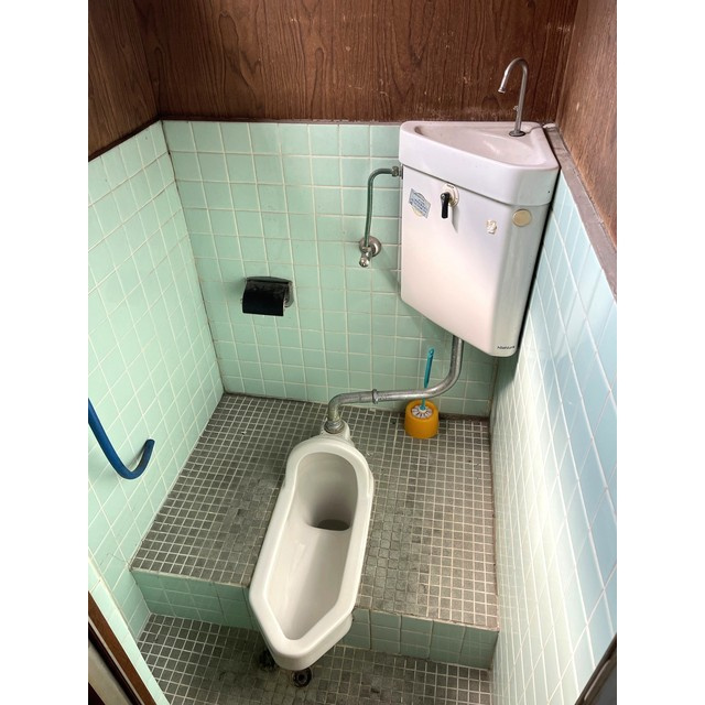 岐阜市加納神明町２丁目の倉庫のトイレ