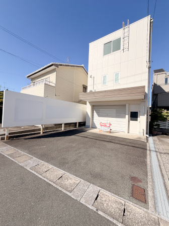 植松町貸倉庫