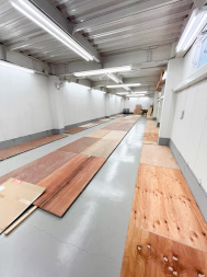 植松町貸倉庫の内装