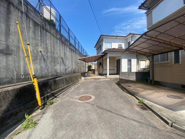 和歌山市鳴神　土地の前面道路含む現地写真