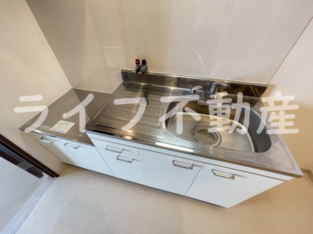 ハイツシャイニングNのキッチン|お料理しやすいキッチンです