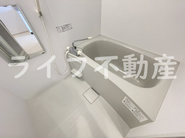 ハイツシャイニングNの浴室|ゆったり過ごせるお風呂です