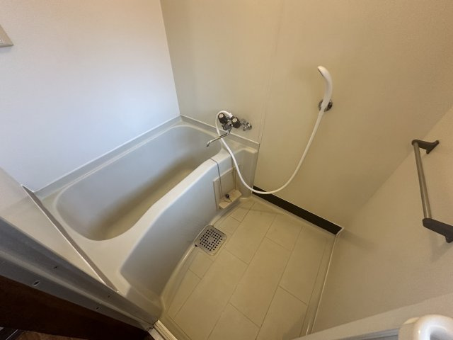 フジハイツの浴室