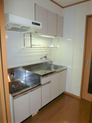 【キッチン】 | アイビーコート弐番館 | キッチンでお料理をお楽しみください