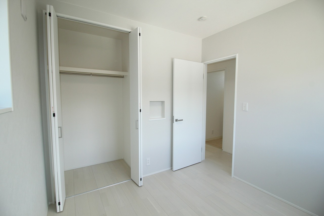 一ツ橋　5号地　新築戸建（全6区画）の収納|2F　北の部屋　5.0帖