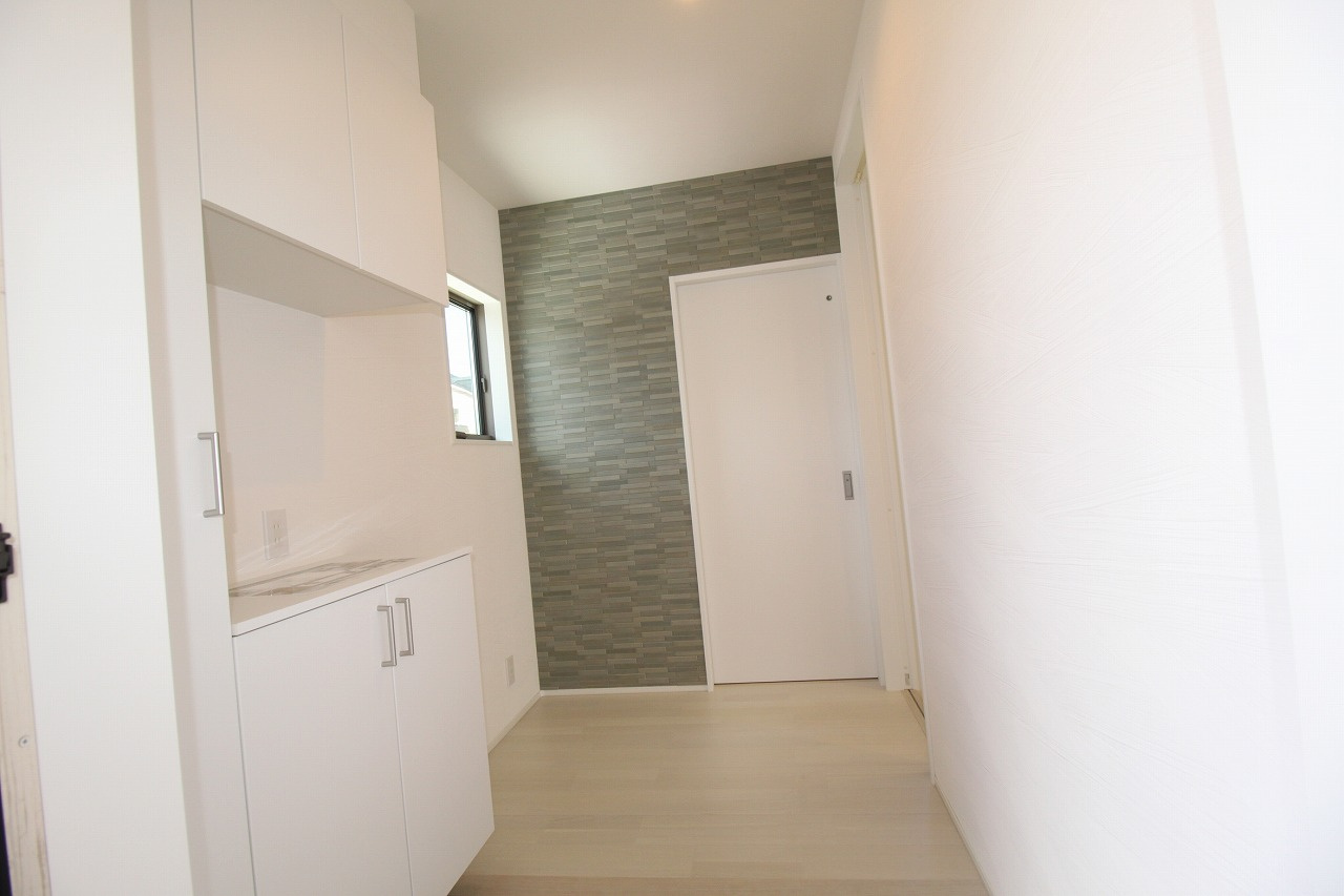 一ツ橋　5号地　新築戸建（全6区画）の玄関