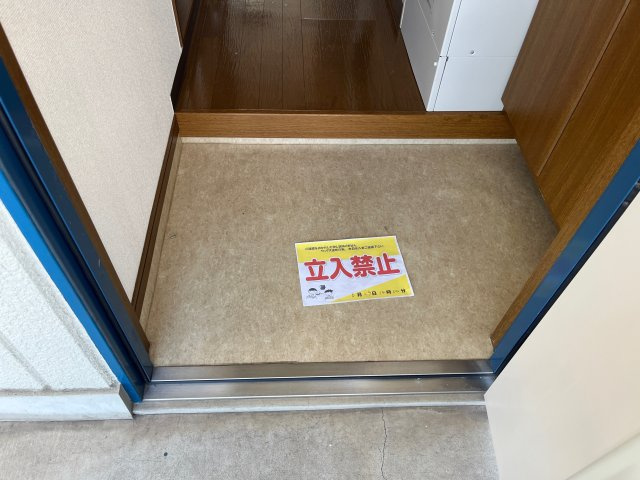 コーポエム・エヌの玄関