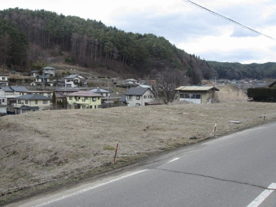 【外観】 | 辰野町赤羽 売地⑤ | 外観と前面道路