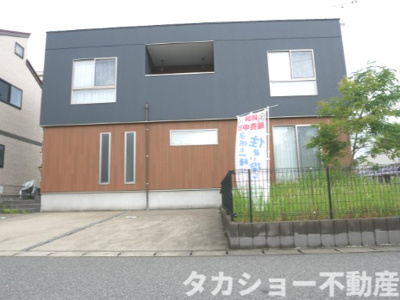 【外観】 | 市原市青葉台1丁目　中古戸建 | 東南道路の角地!!
駐車場は2台、車種によっては3台駐車可能です☆