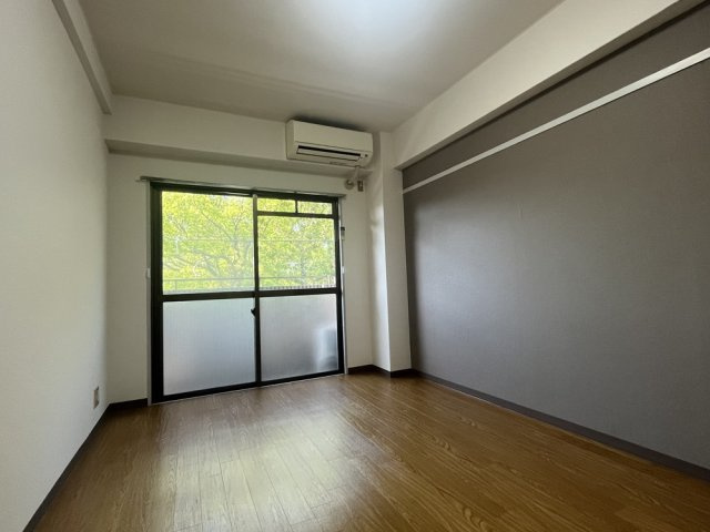 ジョイナス三宅の居間・リビング