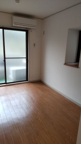 鞍馬口アイビーハウスの居間・リビング