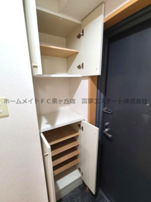 【玄関】 | アレグレット高石 | ※イメージ　同物件別号室の写真