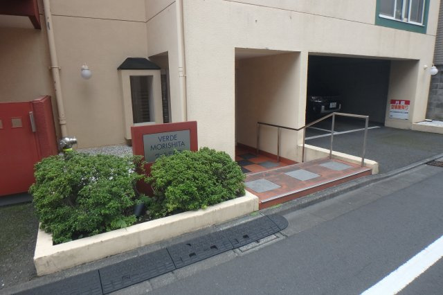 ヴェルデ森下のエントランス