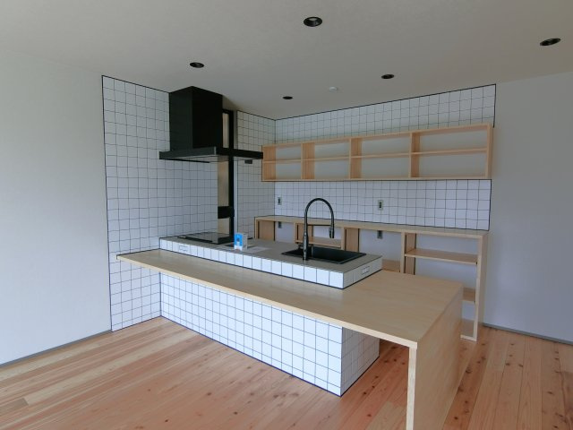 DOTOWN HOUSE By The Seaのキッチン