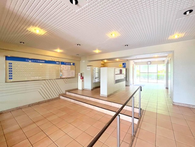 ◆最上階角住戸◆令和６年４月リノベーション完了済み◆伏見稲荷駅徒歩８分◆コトーハイツ伏見稲荷Ｃ棟のエントランス|エントランス