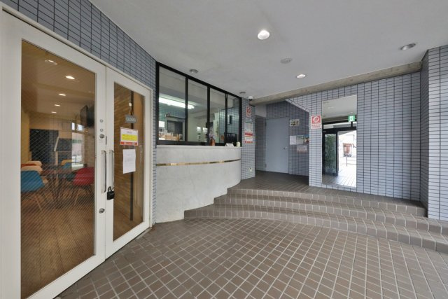 学生会館 Uni E'meal 京都三山木のロビー