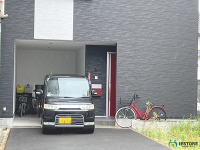 【駐車場】 | 万代東３丁目　中古一戸建 | 駐車場の用意があります