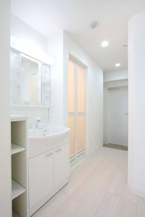 LA・CREA京都御苑北のロビー