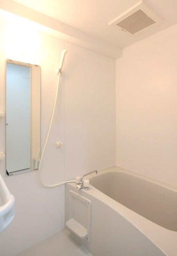 LA・CREA京都御苑北の浴室