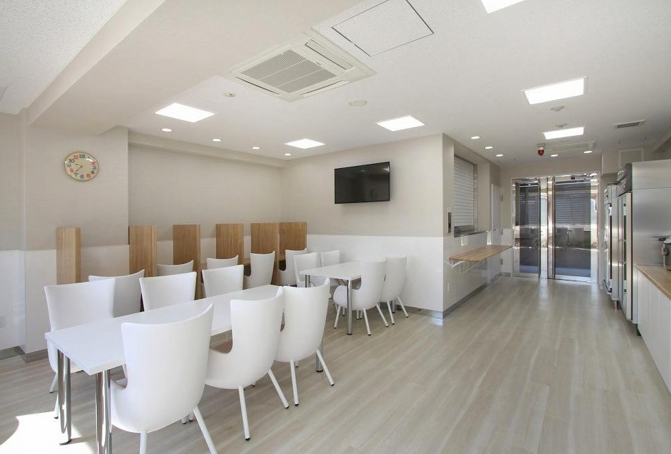 LA・CREA京都御苑北のロビー