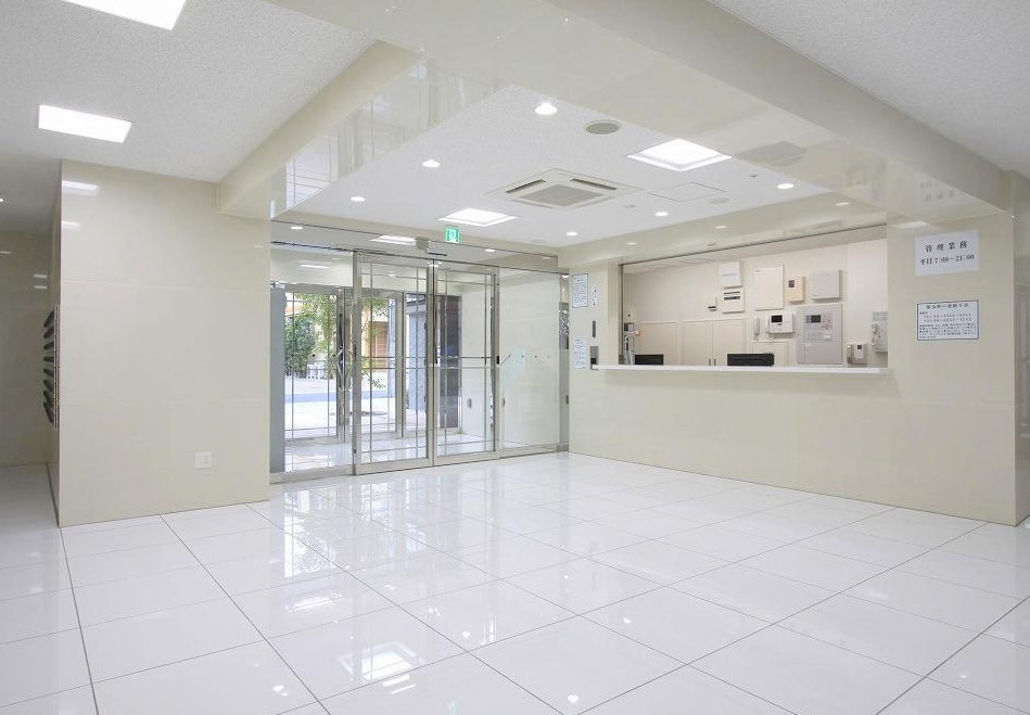 LA・CREA京都御苑北のロビー