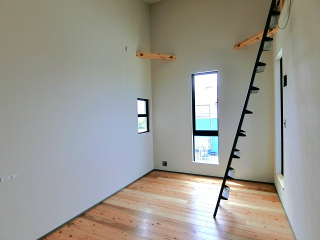 DOTOWN HOUSE By The Seaの洋室