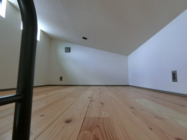 DOTOWN HOUSE By The Seaの内装|ロフト