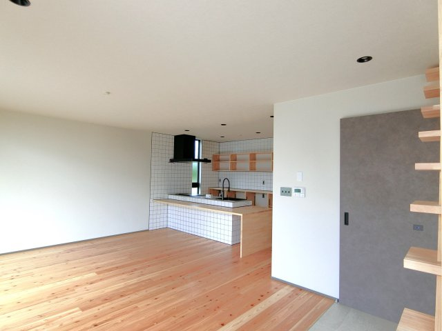 DOTOWN HOUSE By The Seaの居間・リビング
