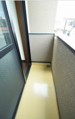 京洛マンションのバルコニー
