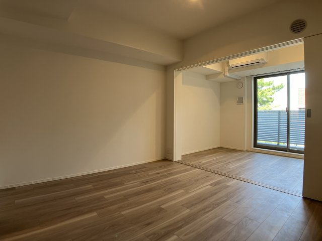 パークアクシス市川の居間・リビング