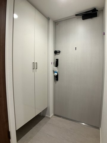 パークアクシス市川の玄関