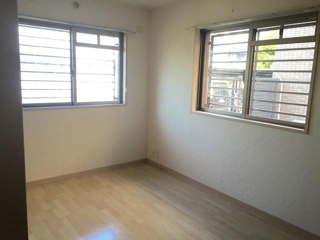 【洋室】 | プラザ社田