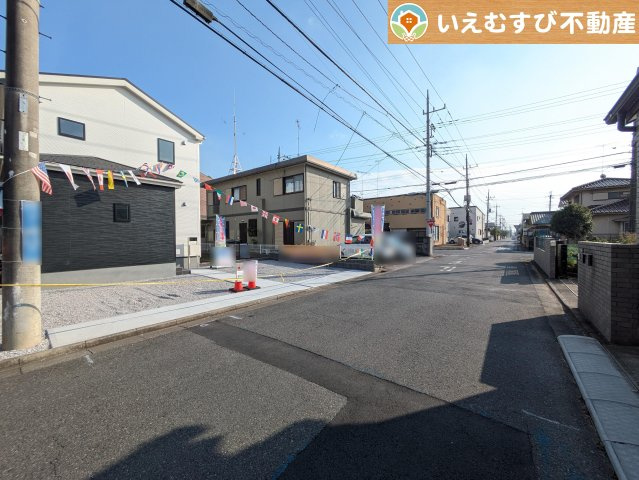 Livele Garden.S　太田第2小舞木町の前面道路含む現地写真|充分な広さの前面道路
間口が広くお車の出し入れも問題なく行えるスペースが確保されています♪