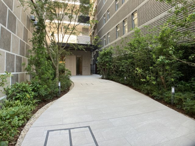 パークアクシス市川のエントランス