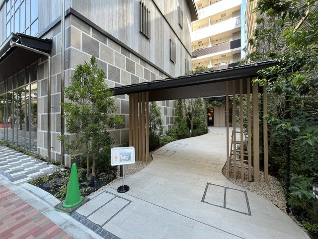 パークアクシス市川のエントランス