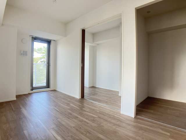 パークアクシス市川の居間・リビング