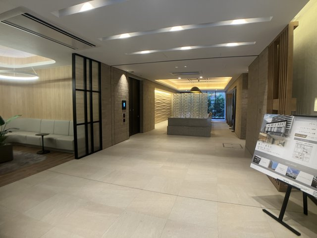 パークアクシス市川のロビー