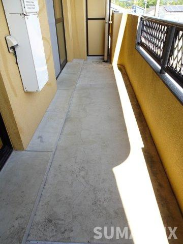 熊本市東区戸島６丁目の賃貸マンションのバルコニー