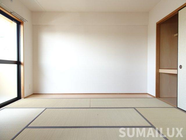 熊本市東区戸島６丁目の賃貸マンションの和室