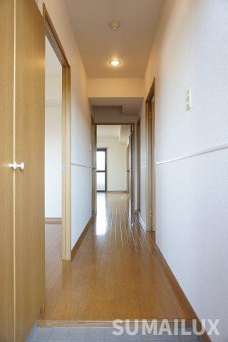 熊本市東区戸島６丁目の賃貸マンションの玄関