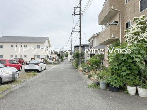 【仲介手数料０円】平塚市南金目　中古一戸建ての前面道路含む現地写真|平塚市南金目　中古一戸建て
