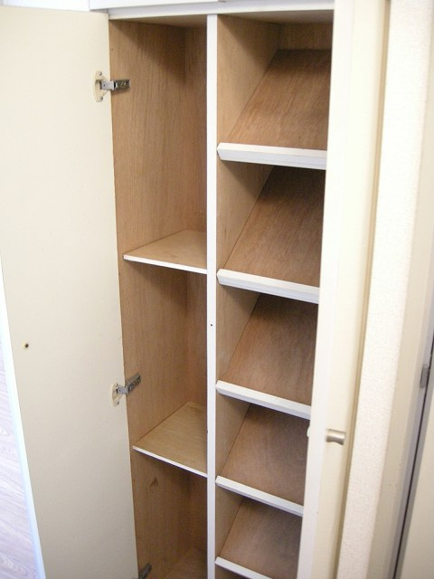 DETOM-1烏丸一条の収納