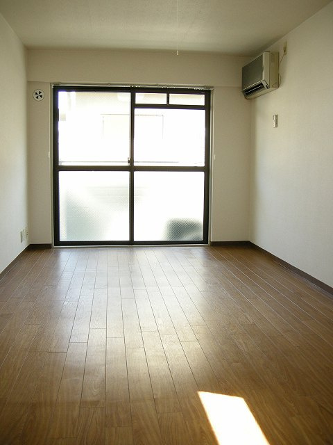 DETOM-1烏丸一条の居間・リビング