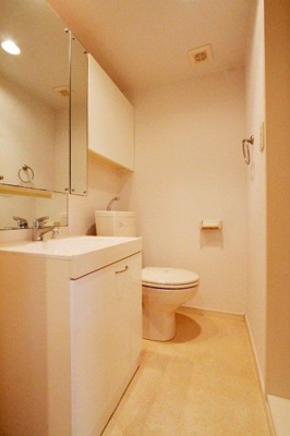 【洗面所】 | サンシティ西新 | 別号室の写真になります。現況優先。