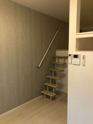 【居間・リビング】 | mi casita 箱崎 | 別号室の写真になります。現況優先。