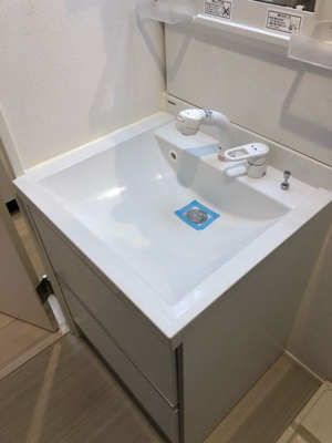 【洗面所】 | mi casita 箱崎 | 別号室の写真になります。現況優先。